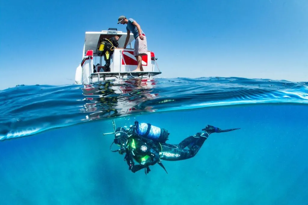 scuba diving boat underwater